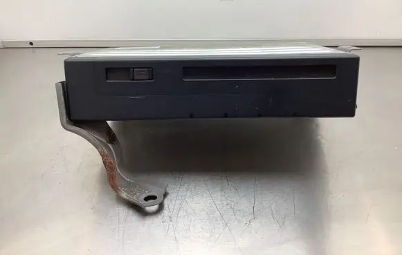 Toyota Prius (XW20) Navigation unit CD/DVD player 8684150100 021446 EJDC016848