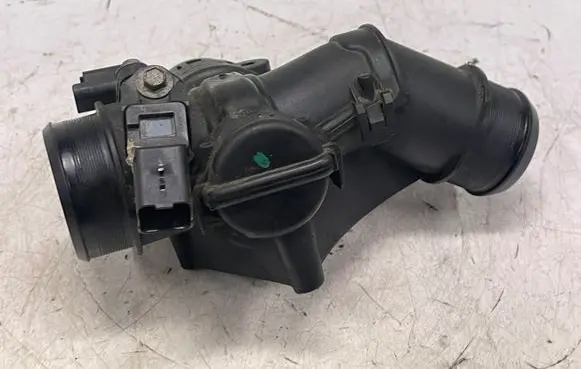Peugeot Partner Throttle valve 25365222