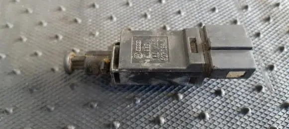 Audi A3 S3 8L Brake pedal sensor switch 1H0927189D