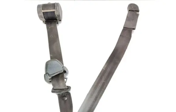 Volkswagen Polo II 86C 2F Front seatbelt 867857705B 0333179 243602