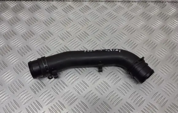 Volkswagen Polo IV 9N3 Intercooler hose/pipe 6Q0145762K