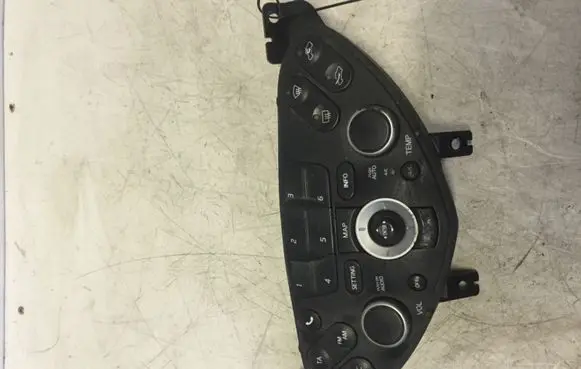 Nissan Primera Climate control unit 28395AV610