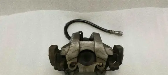 Mercedes-Benz SL R230 Rear brake caliper A2214230481