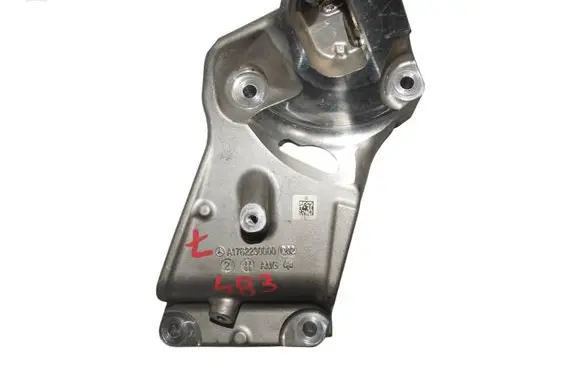 Mercedes-Benz A W176 Engine mounting bracket A1762230000