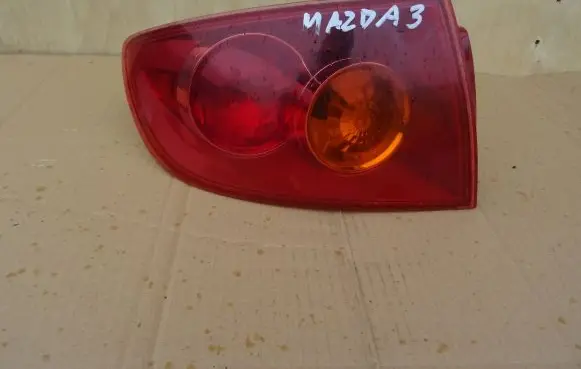 Mazda 3 I Rear/tail lights E110638 P2688 RS120