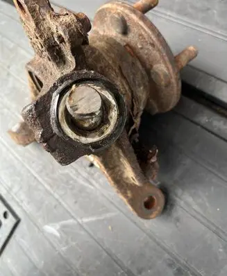 Subaru Justy Rear wheel hub spindle/knuckle 