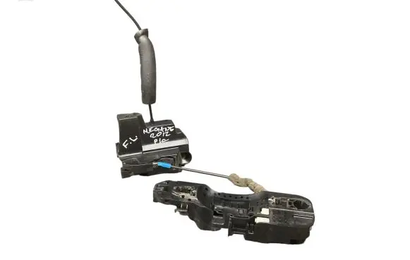 Renault Megane III Rear door lock 806070033R