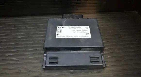 Audi A4 S4 B8 8K Voltage converter/converter module 8K0959663