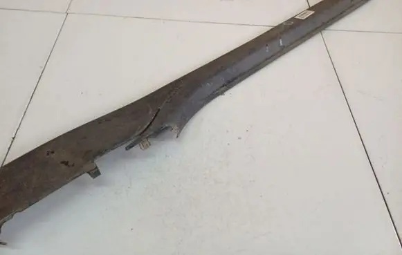 Audi A4 S4 B5 8D Front sill trim cover 8D0853906
