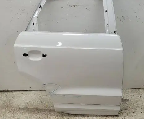 Audi Q3 8U Rear door