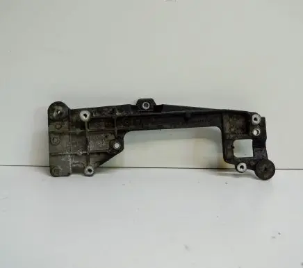 Mitsubishi Outlander Other engine bay part 03G131159