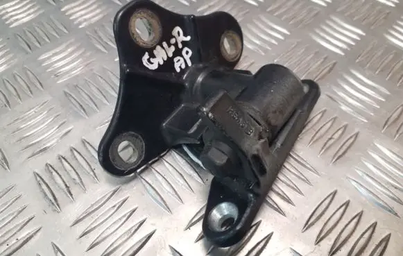 Mercedes-Benz ML W164 Rear door lower hinge