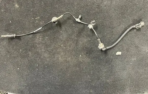 Chevrolet Camaro ABS rear brake sensor 23408832