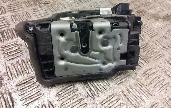 BMW X2 F39 Rear door lock 7281943