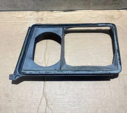 Mercedes-Benz E W124 Headlight part 1305544027