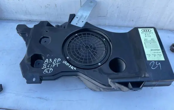 Audi A3 S3 A3 Sportback 8P Subwoofer speaker 8P4035382E 7606500261 081077077
