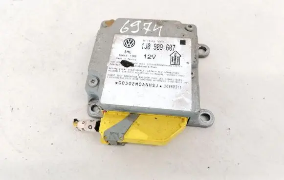 Volkswagen PASSAT B5 Airbag control unit/module 1J0909607 5WK4199