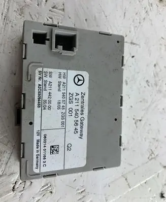 Mercedes-Benz CLS C219 Door central lock control unit/module A2115405645 A2115405745