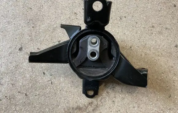KIA Sorento IV Engine mount bracket 218342W000