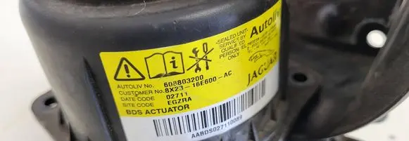 Jaguar XF X250 Pedestrian airbag 8X2316E600AC 608803200 AABD5027110089