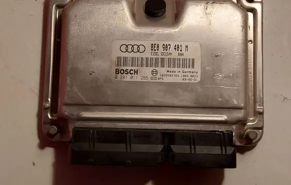 Audi A6 S6 C5 4B Engine control unit/module 8E0907401M