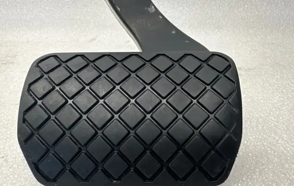 Audi Q7 4L Brake pedal 7L0723142B
