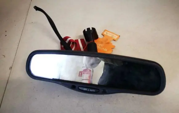 Jeep Grand Cherokee (WK) Rear view mirror (interior) e11015306