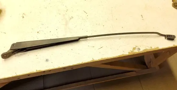 Ford Mondeo MK I Rear wiper blade arm 93BG17526H1A