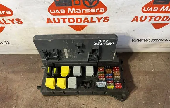 Mercedes-Benz Sprinter W906 Fuse module A9069003502 A9069014500 A9069024301