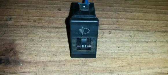 Audi A6 S6 C4 4A Headlight level height control switch 4a0941301a Nenustatyta