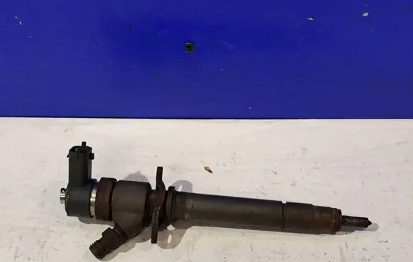Volvo S60 Fuel injector 0445110078 8658352