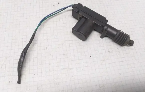Opel Vectra B Central locking motor 