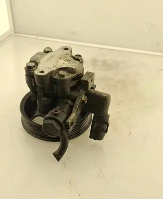 Hyundai Tucson JM Power steering pump 571002E200 6330H006
