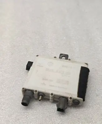 BMW 3 E36 Aerial antenna amplifier 8373152
