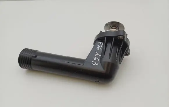 BMW 3 E36 Thermostat/thermostat housing 1739755 1739752 11531739752
