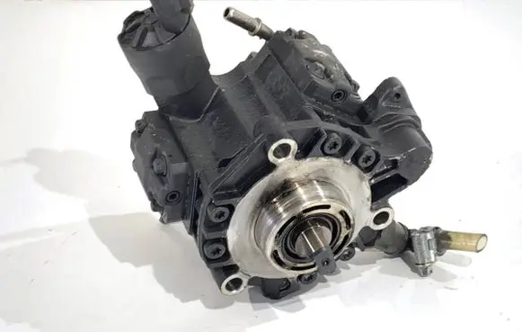 Peugeot 407 Fuel injection high pressure pump 9688153080