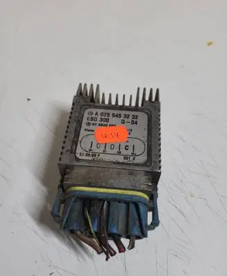 Mercedes-Benz E W211 Coolant fan relay A0255453232 FSG309 898940000