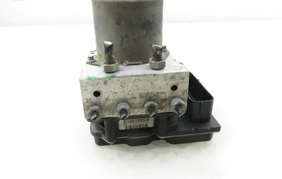 BMW X3 E83 ABS Pump 3424682 0265950318