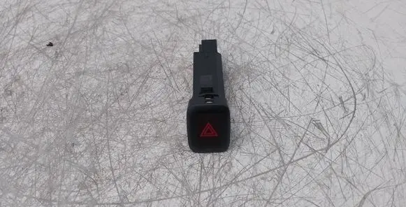 Volvo V60 Hazard light switch 9123681