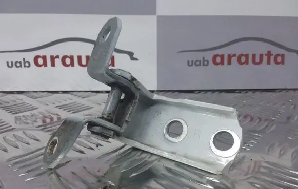 Toyota RAV 4 (XA30) Rear door lower hinge A046694 A046