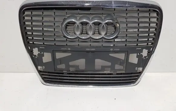 Audi A6 S6 C6 4F Front bumper upper radiator grill 4F0853651