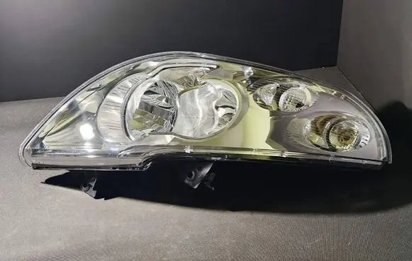 Renault Master III Headlight/headlamp 260100049R