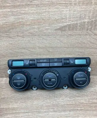 Volkswagen PASSAT B6 Climate control unit 74677581