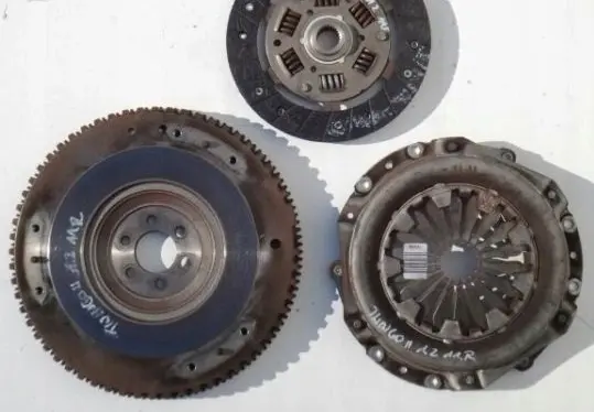 Renault Twingo II Clutch set kit 3249339