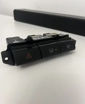 Toyota Avensis T220 Hazard light switch 5544620140