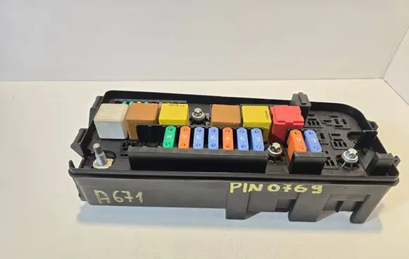 Opel Signum Fuse module 13187508 519043509 00012858