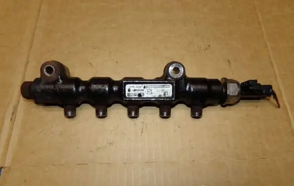 Citroen C5 Fuel main line pipe 9654592680