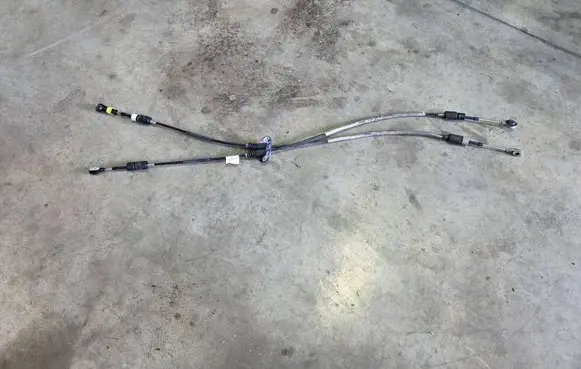 Volvo XC60 Gear shift cable linkage 31437663