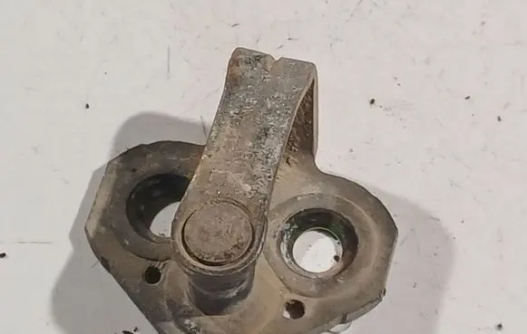 Renault Scenic I Front door lock loop/hook striker 
