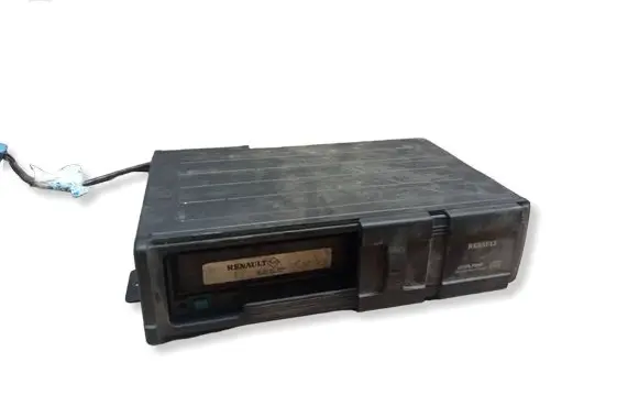 Renault Espace IV CD/DVD changer 8200207100 MC9RN85Z